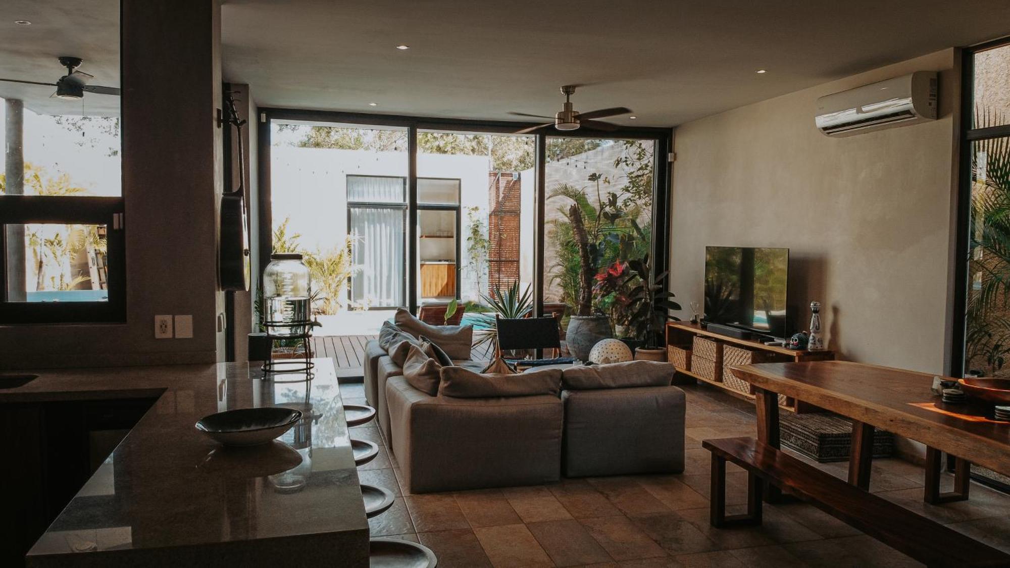 Casa Del Loro 3 Bedroom Luxury With Private Pool Apartment